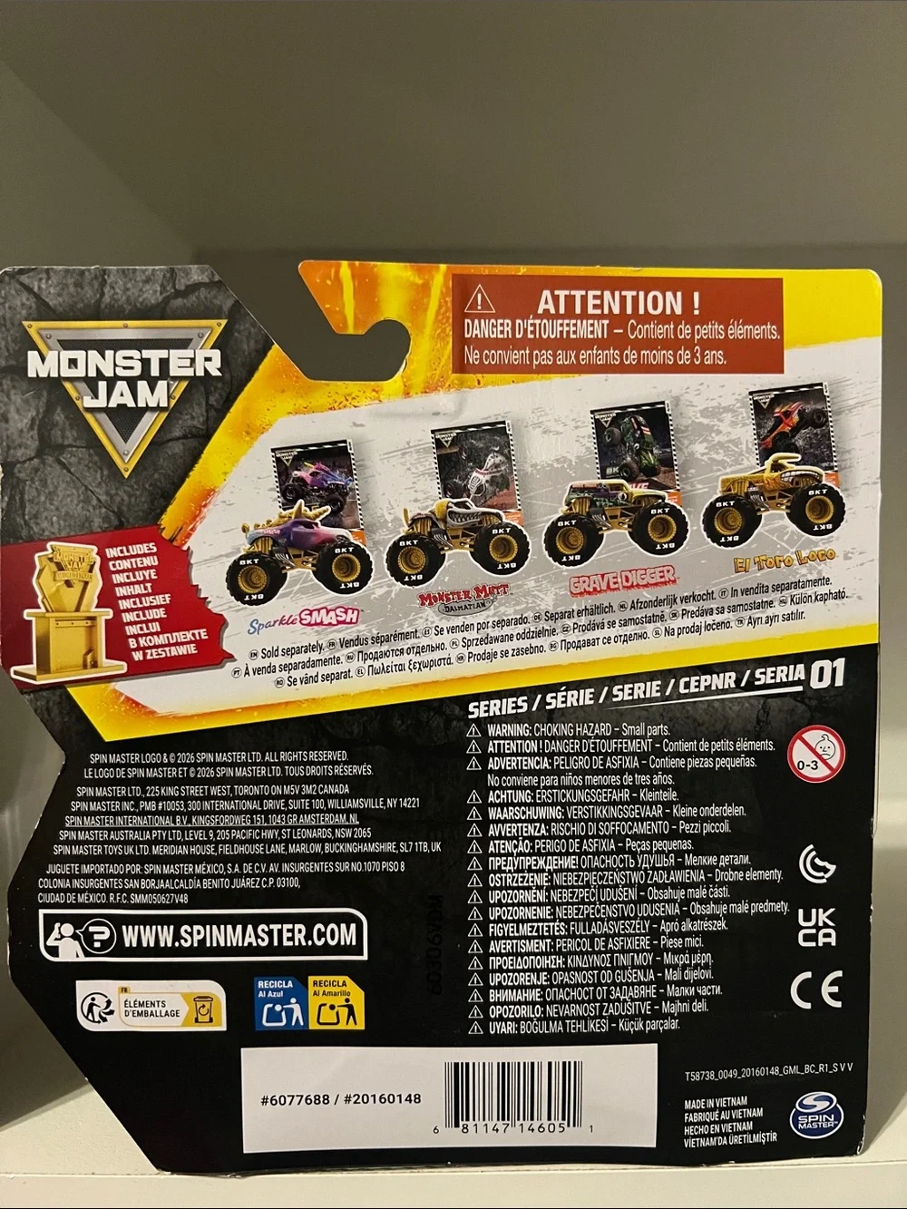 Monster Jam - Gold Trophy Card TRGX Grave Digger 2026 Series 01 / 1:64 Scale